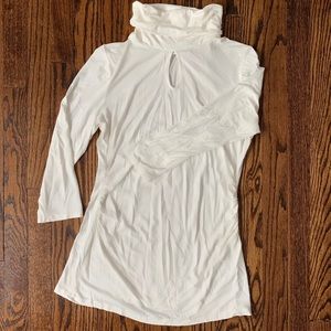 Side cinched waist New York & Co. top￼